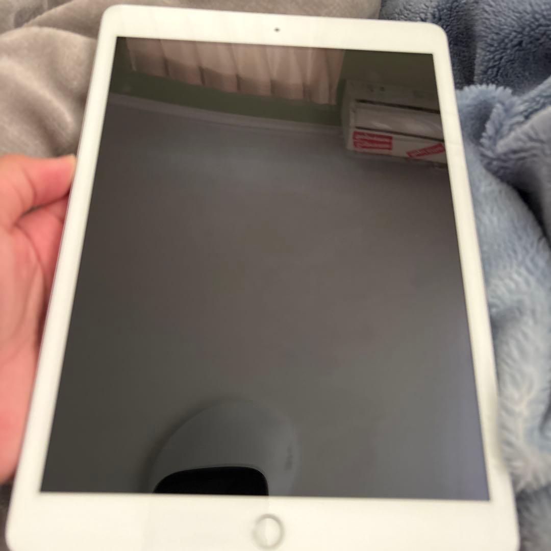 Apple iPad第7世代　美品箱あり