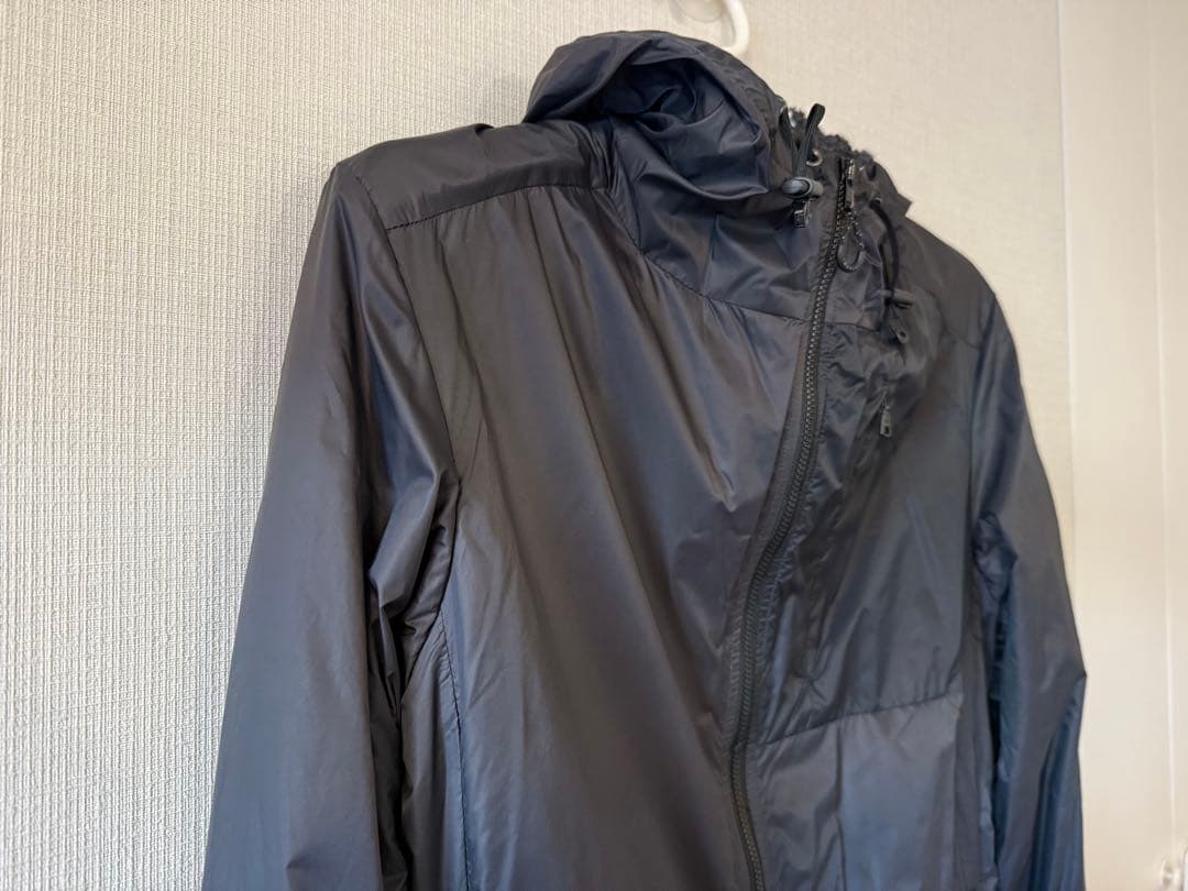 【2025年購入】カステリ RISCALDA PUFFY JACKET Sサイズ