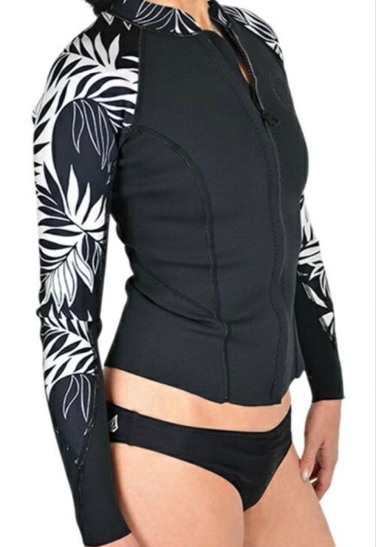 【新品•未使用•タグ付】Billabong タッパー　上下セット Lサイズ