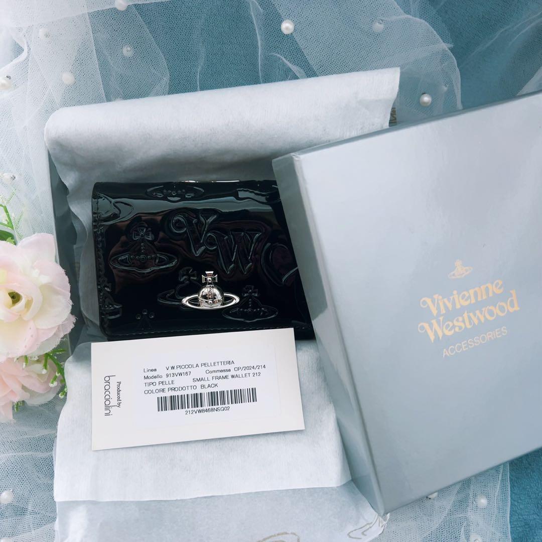 Vivienne Westwoodエナメル加工 ブラック 三つ折り財布
