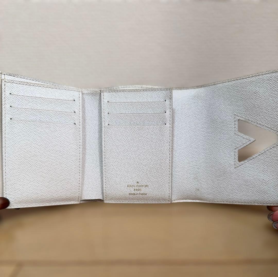 Louis Vuitton 三つ折り財布 エピレザー ホワイト 限定・廃盤モデル