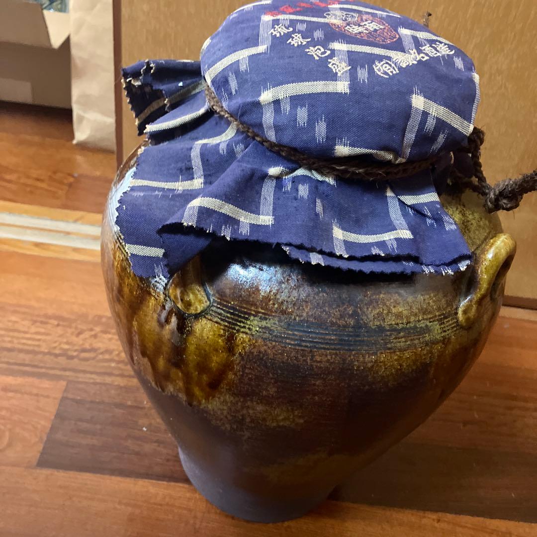 琉球　沖縄　酒壺　酒瓶　酒甕　三升？シリコン栓 泡盛容器　古酒作り　飴釉
