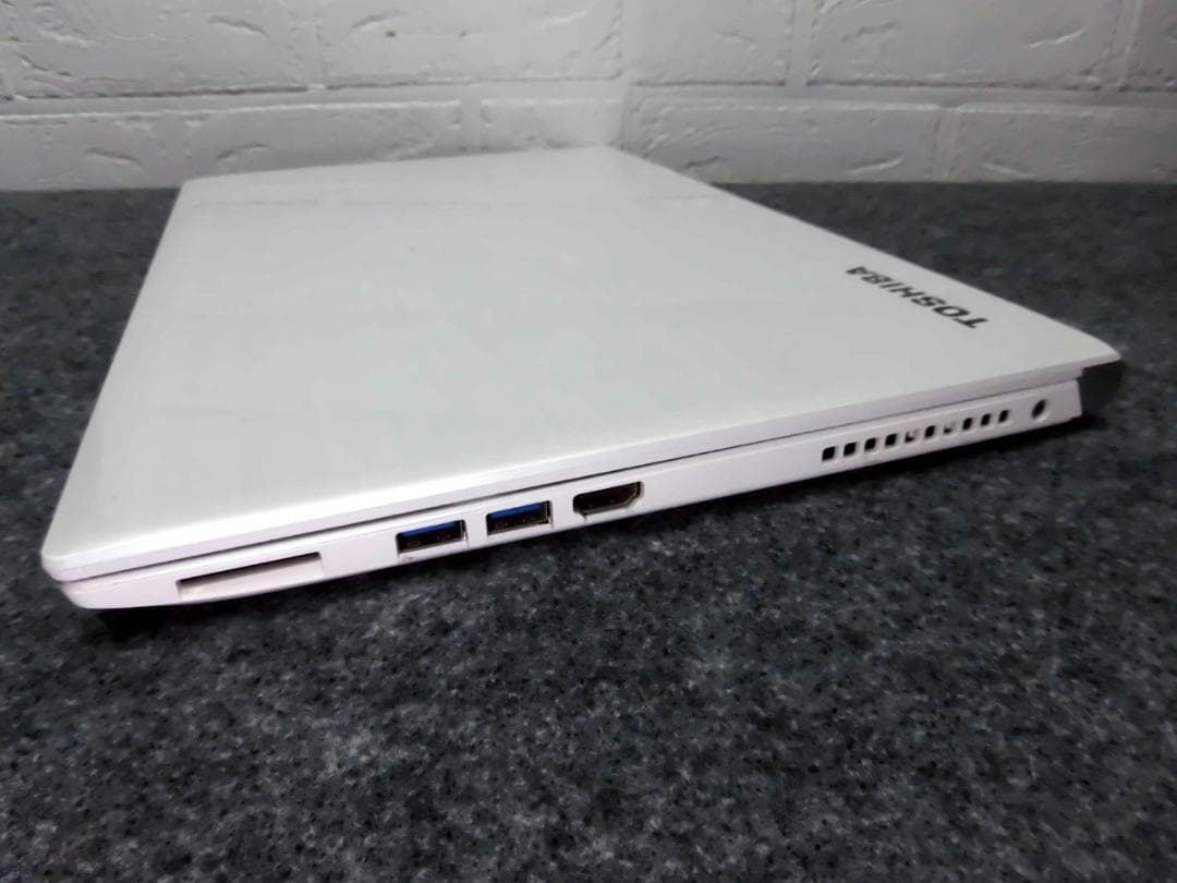 dynabook T55 i3 FHD Webカメラ