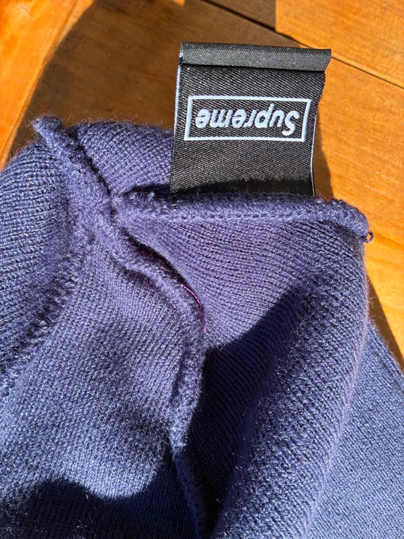 Supreme 刺繍Sロゴ ネイビー ビーニー