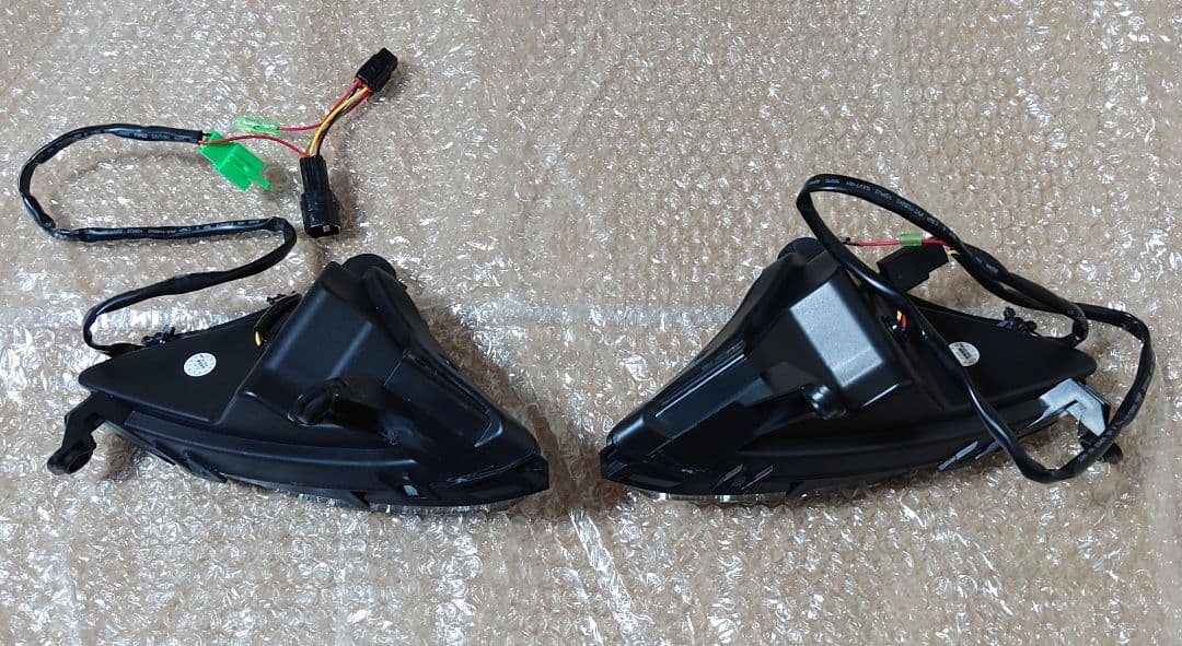 シグナス グリファス LEDウインカー 傷有り