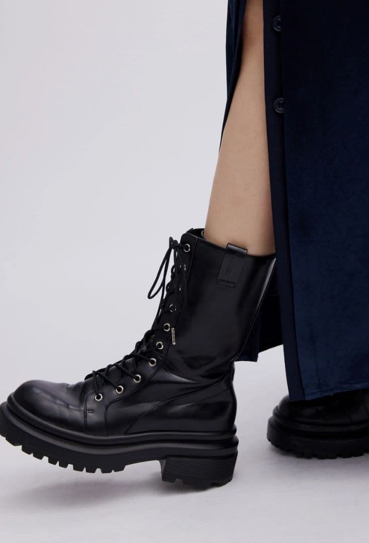ラナ　Ameri　LACE UP TANK SOLE BOOTSブラック