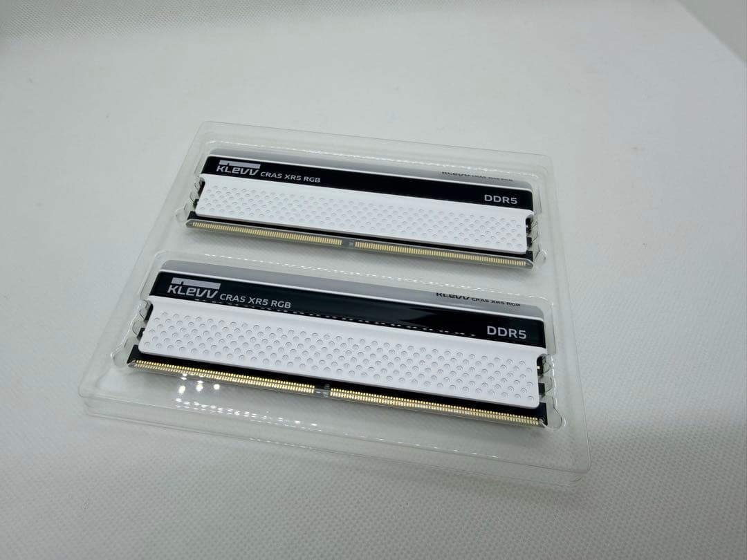 メモリー KLEVV CRAS XR5 RGB DDR5 32GB 6000MHz