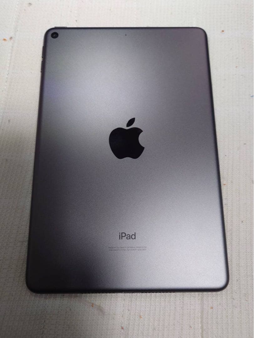 Apple iPad mini 5 スペースグレー 64GB WiFiモデル