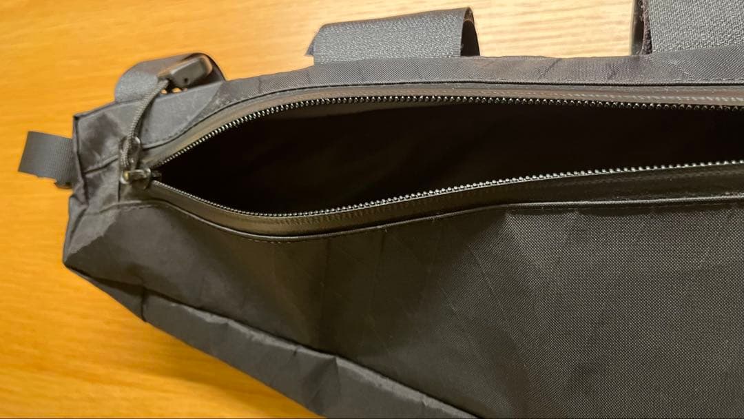 アクセサリー FAIRWEATHER frame bag half (x-pac black)