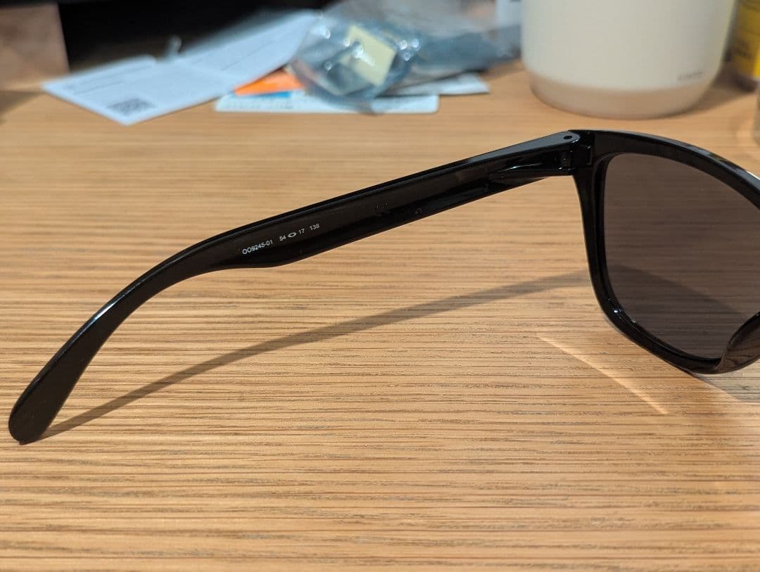 Oakley Frogskins ポリッシュドブラック　グレーレンズ