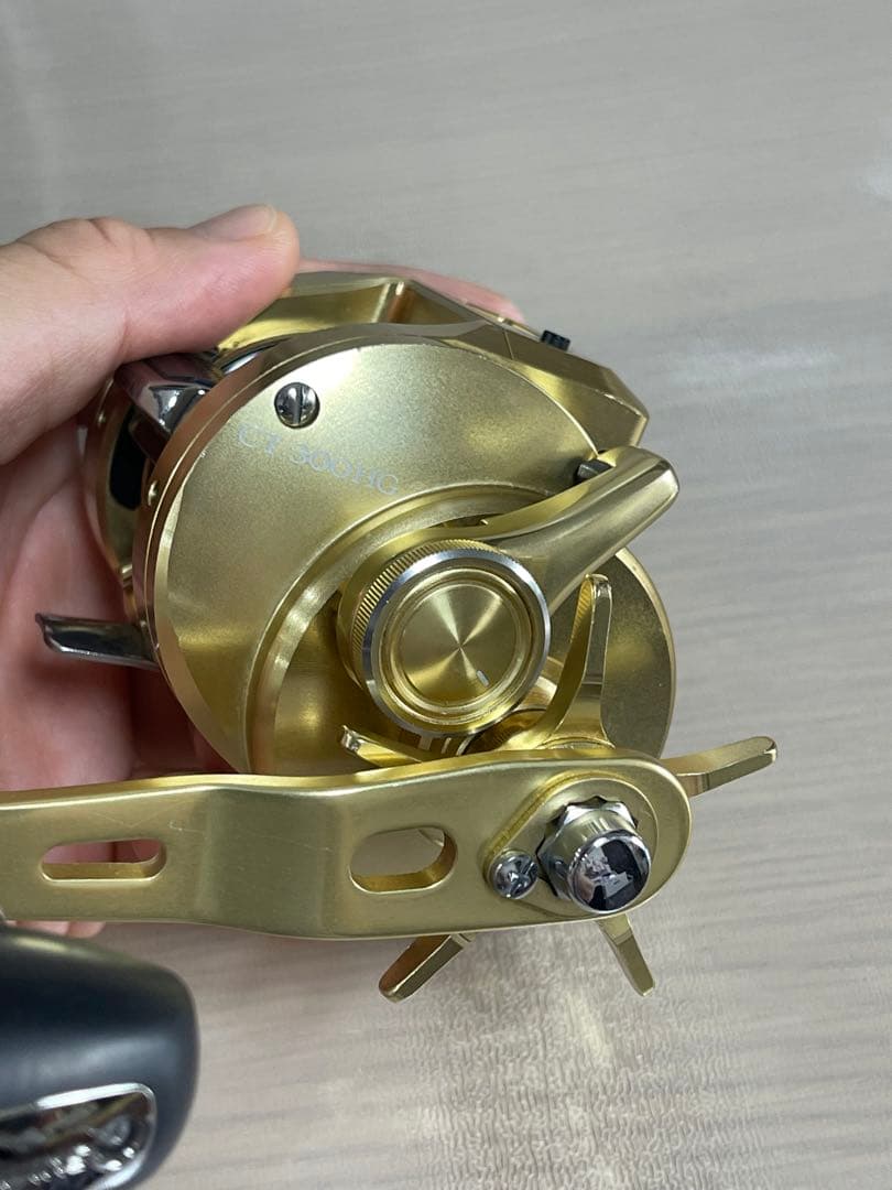 リール SHIMANO OCEA CONQUEST CT 300HG
