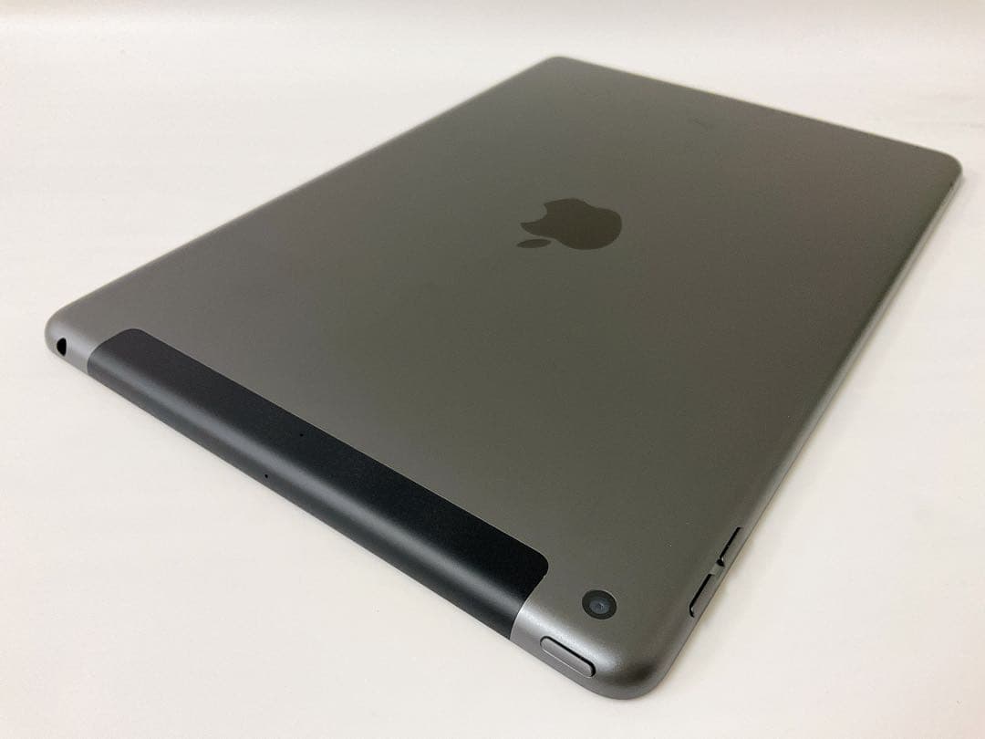 【美品・BT100％％】iPad 第9世代 64GB Cellularモデル