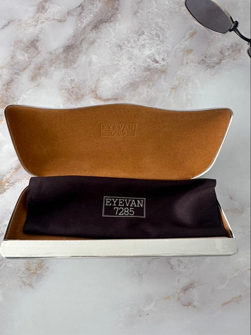 EYEVAN 7285 1009 c.800805 バレルシェイプサングラス