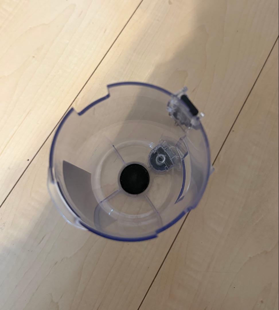 なおべー‼️ アイリスオーヤマ　充電式サイクロンスティッククリーナー