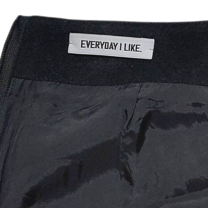 ドゥーズィエムクラスEVERYDAY I LIKE. スカート　カシミヤ 黒