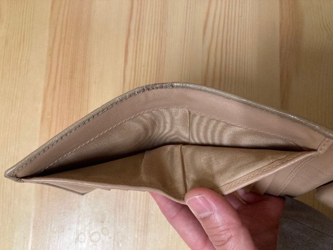 プラダ　PRADA 三つ折り財布