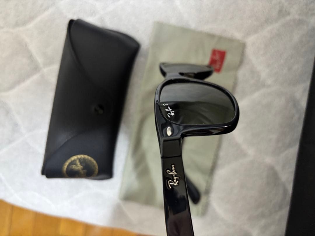Ray-Ban RB2132-F サングラス