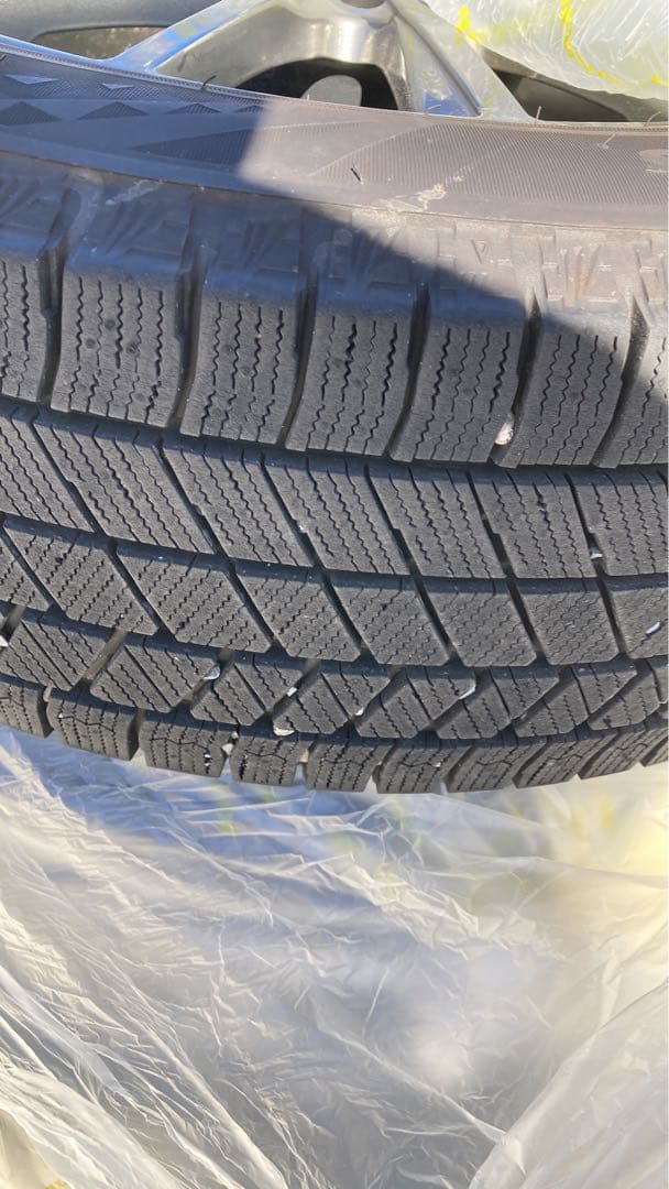 ブリヂストン BLIZZAK VRX3 195/65R16 スタッドレス
