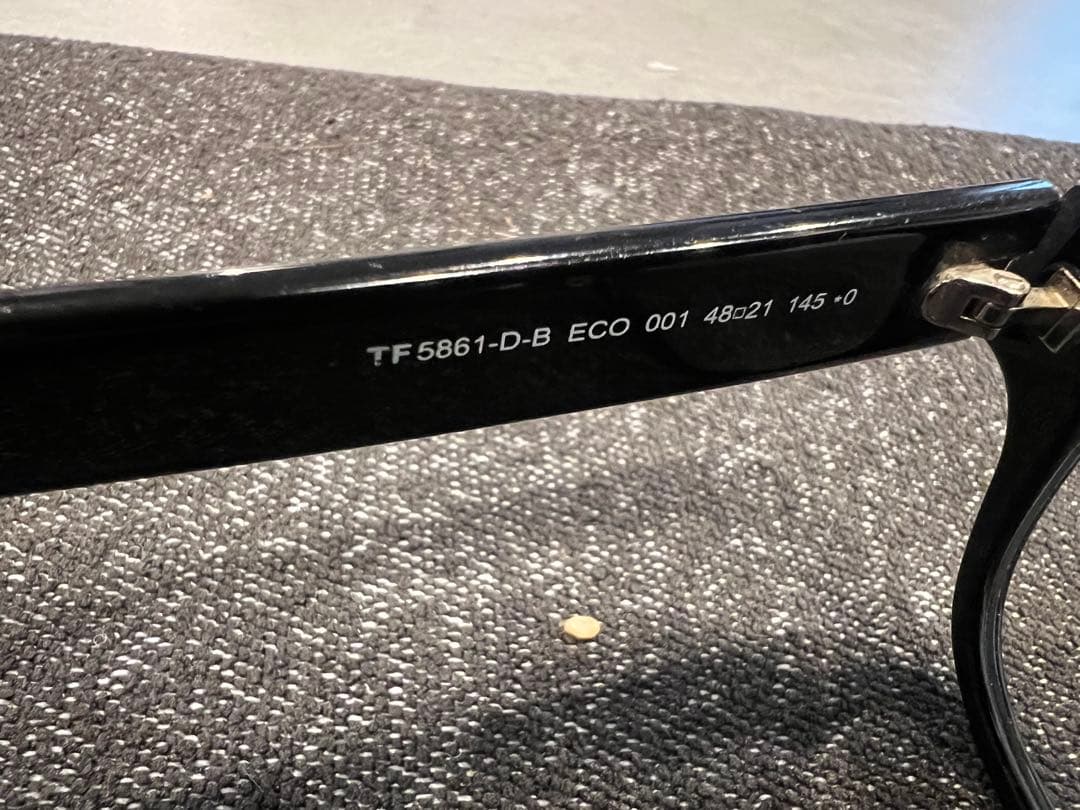 TOM FORD TF5861-D-B ブラックサングラス