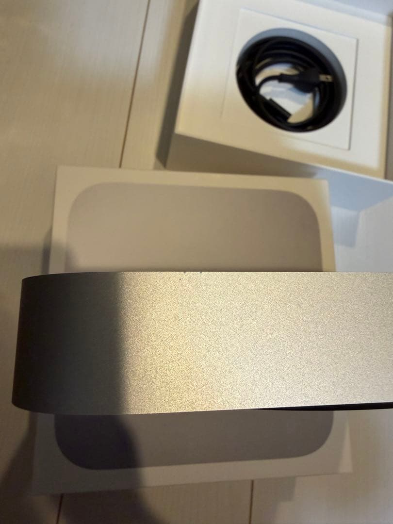 Apple Mac mini (M1, 2020) 本体