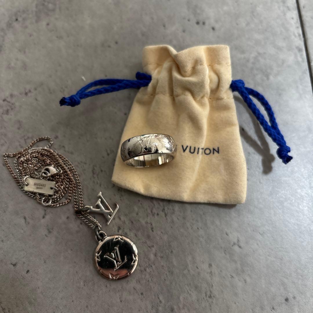 Louis Vuitton リングネックレス