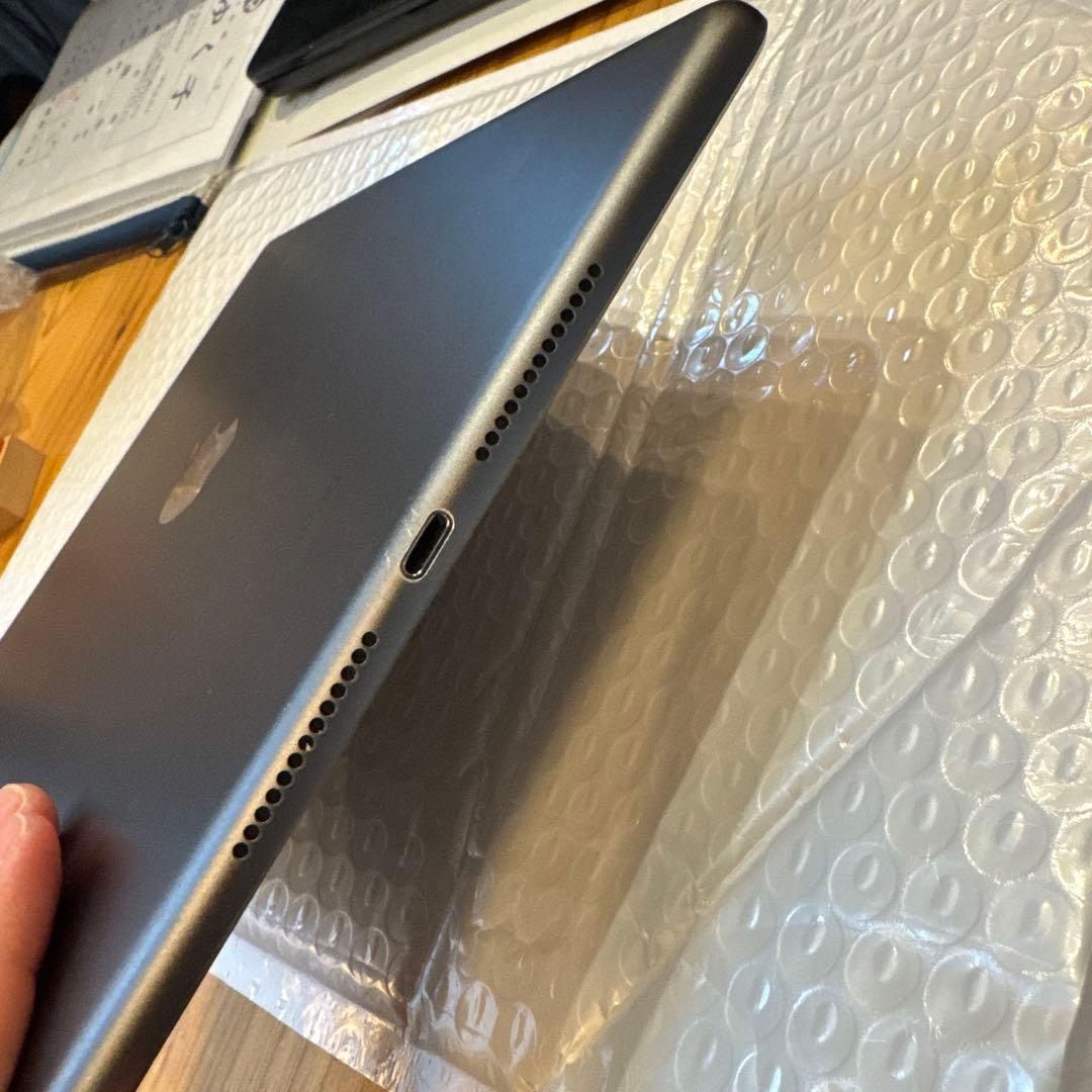 s*m様 Apple iPad 本体