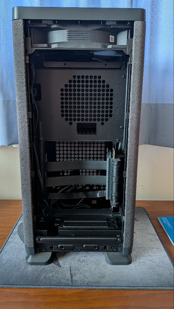 サ*ト様 Fractal Design Mood Black ITX ケース
