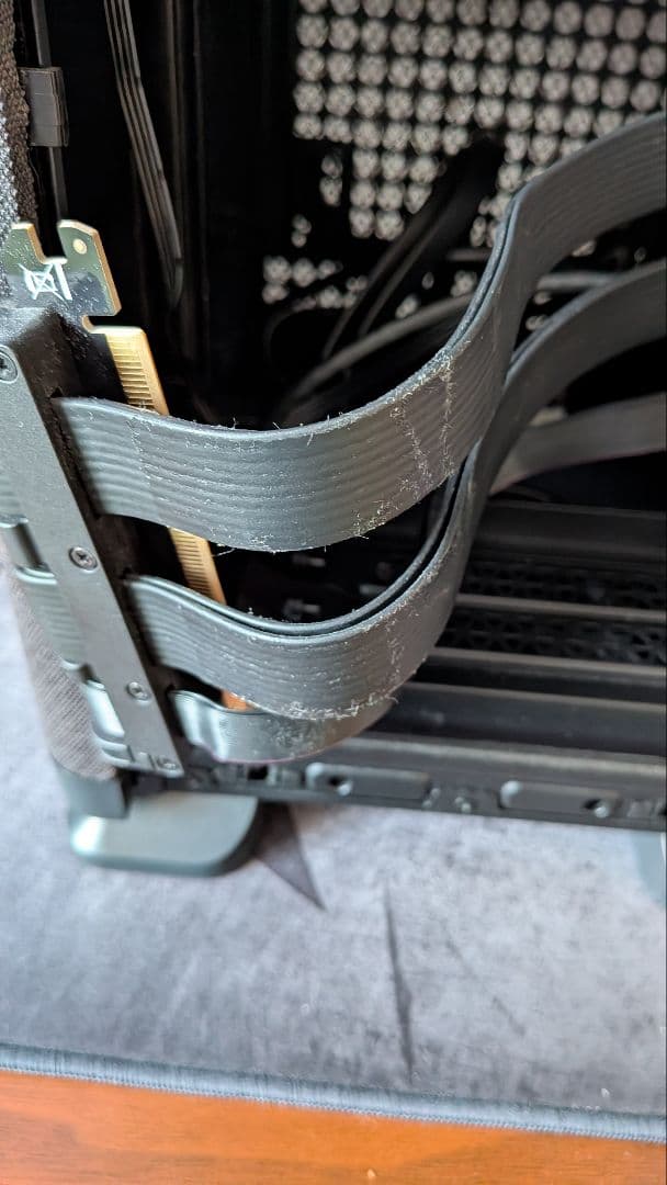 サ*ト様 Fractal Design Mood Black ITX ケース