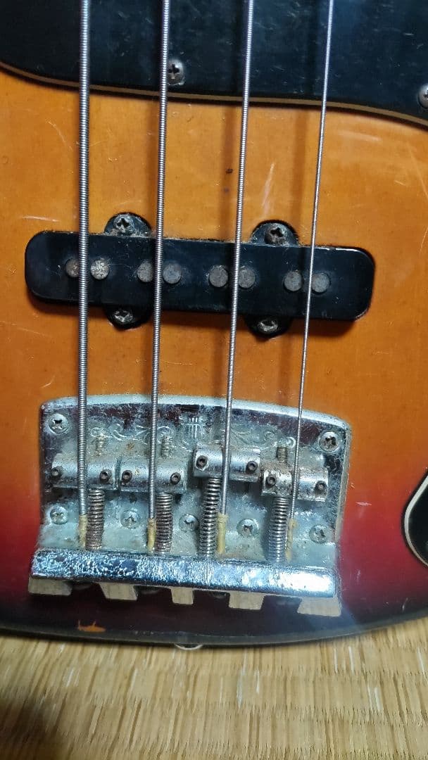 Yamaha Super Bass 600 サンバースト