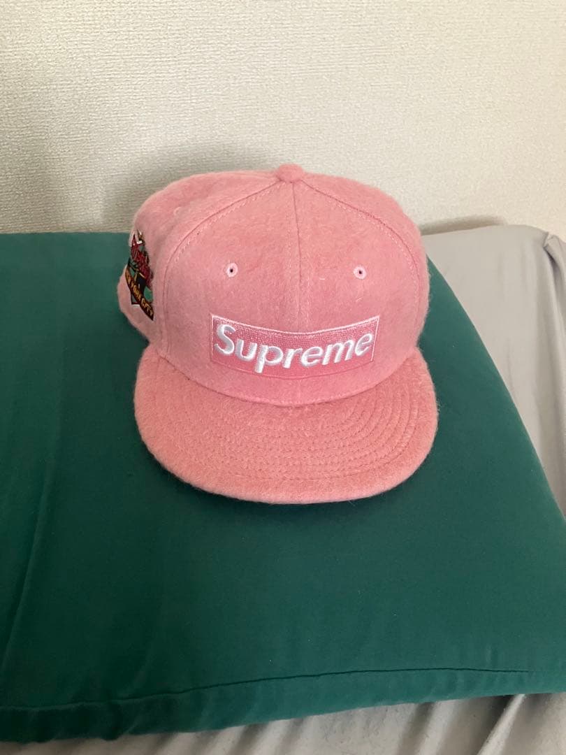 Supreme Brushed Wool Logo New Era® 7 1/2