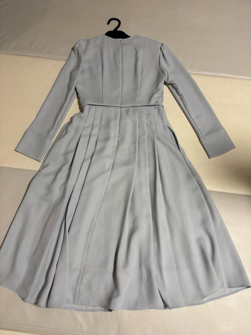 バックサテンタックワンピース　セルフォード　CELFORD