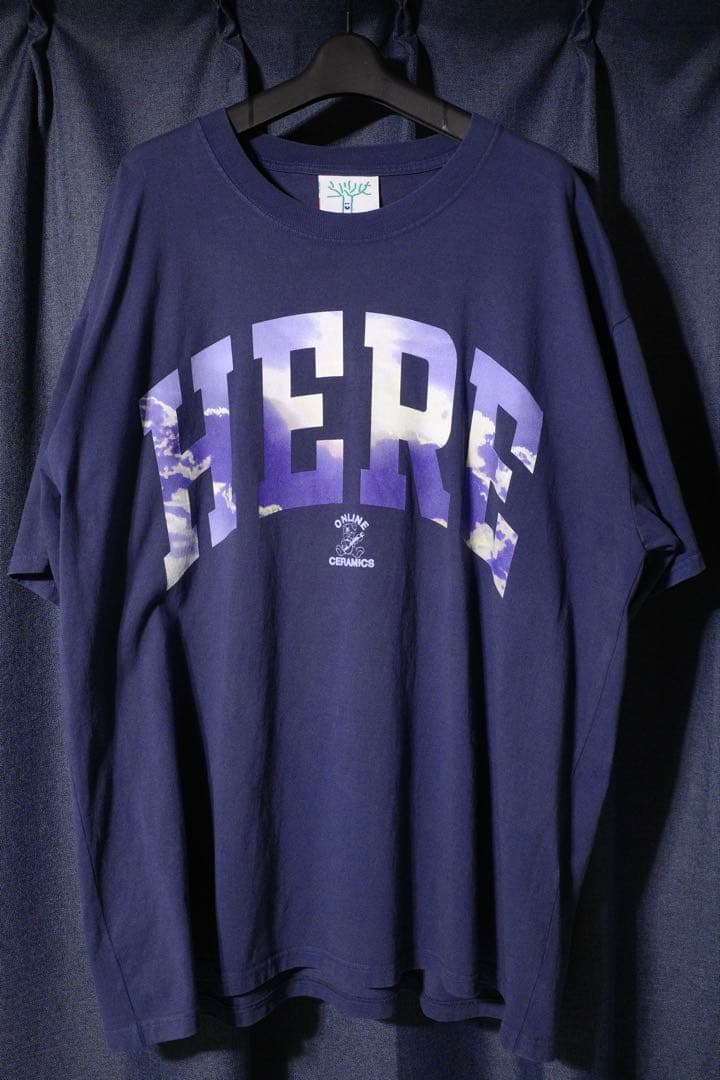トップス Online Ceramics Here Sky - Navy Tee L