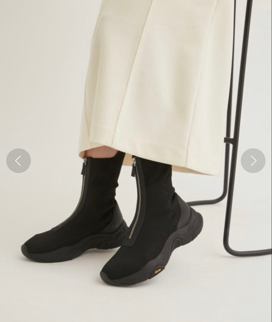 お値下げ♥️ emmi atelier Vibram ニットブーツ エミ　ブラック