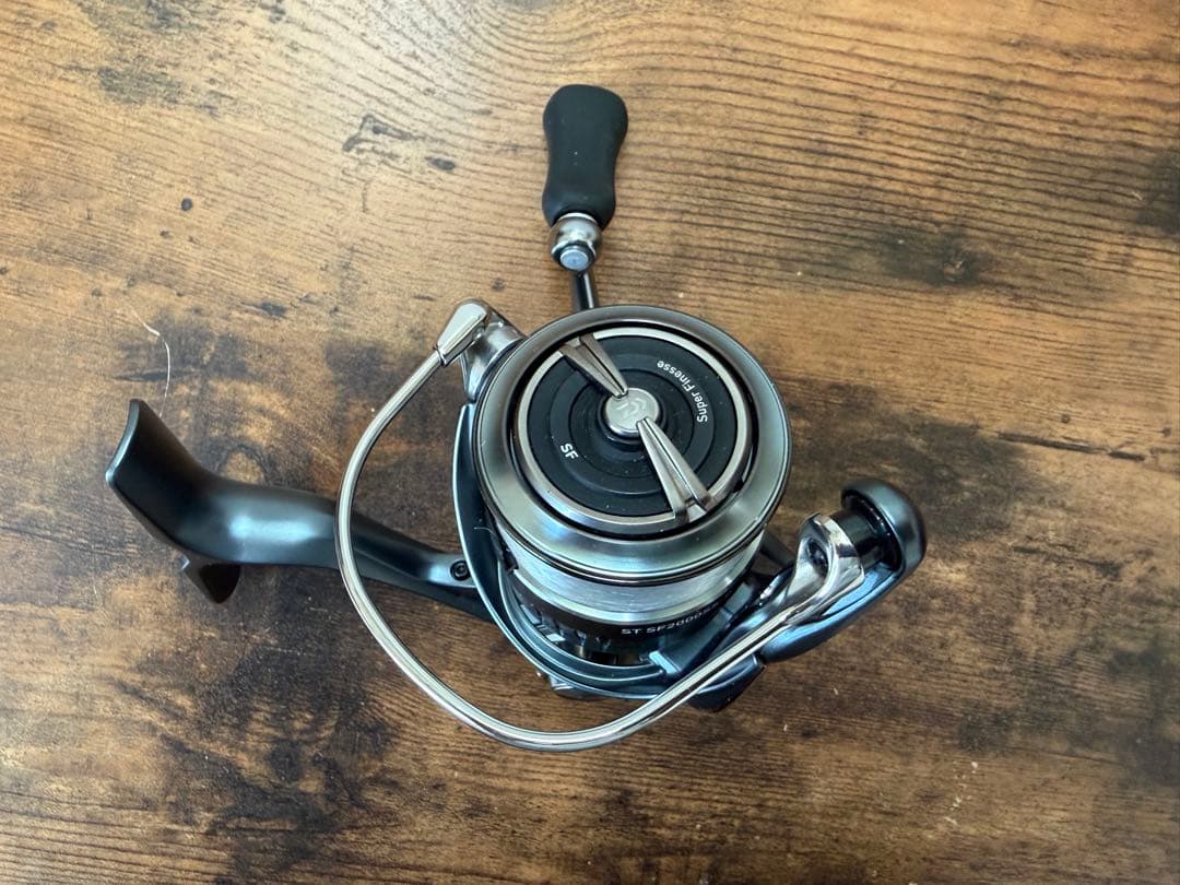 Daiwa 23エアリティ st sf 2000SS-P
