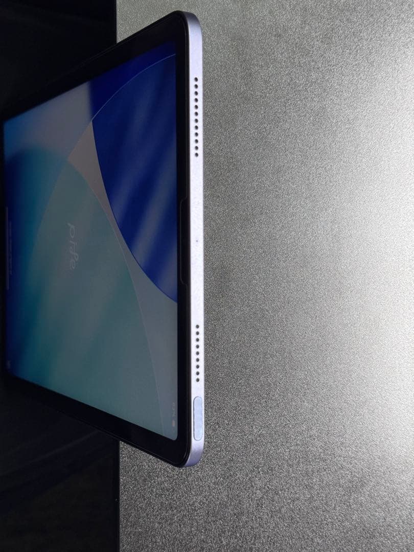 【どんこ】iPad Air (第5世代) 64GB パープル