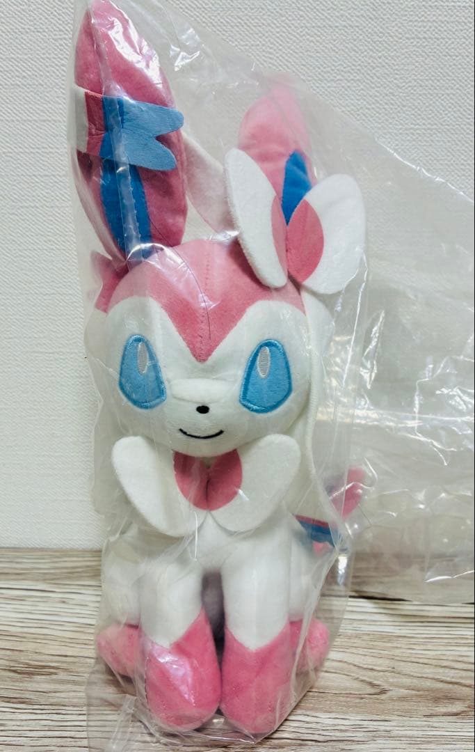 ポケモン　もふぐっとぬいぐるみ　イーブイフレンズ