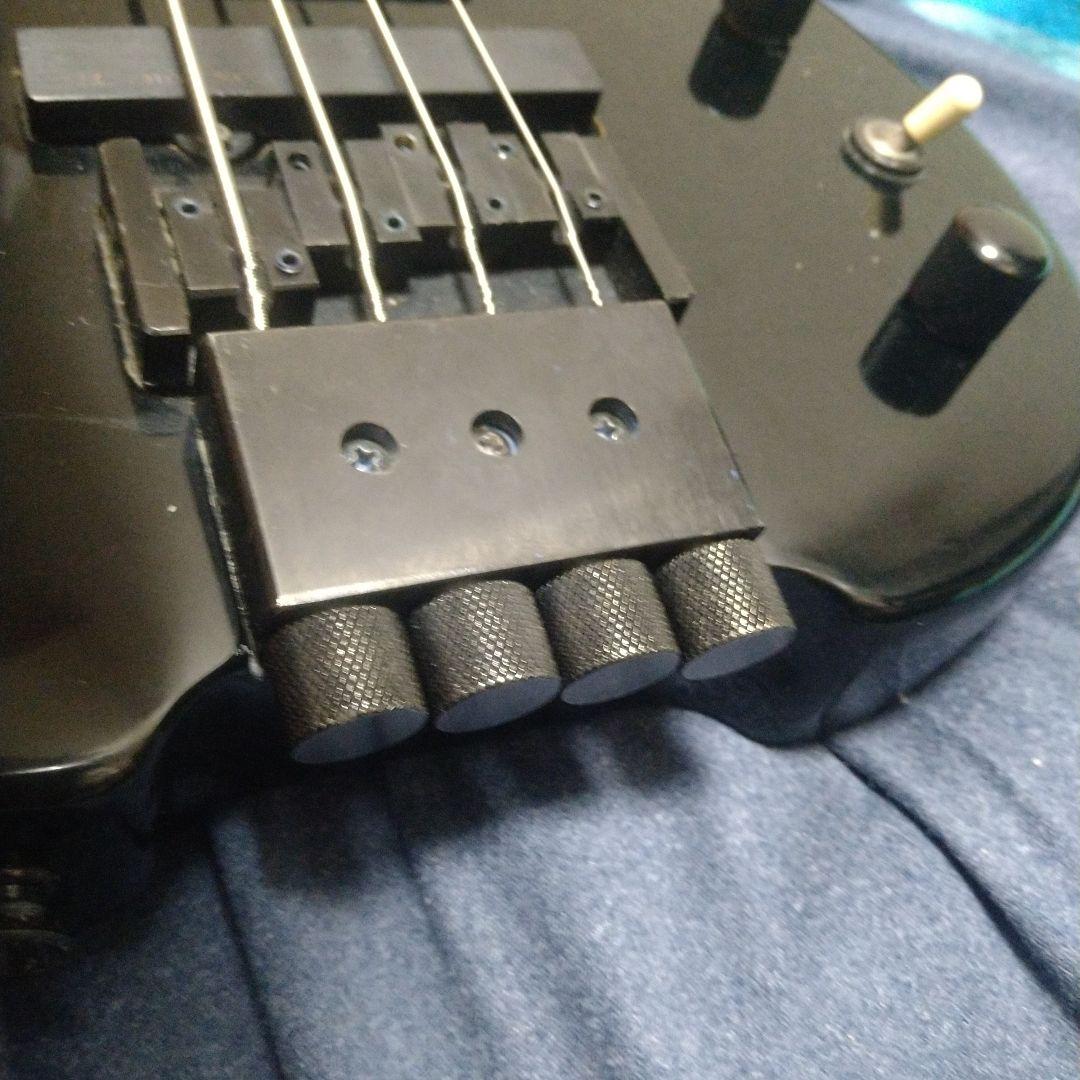 FERNANDES REVOLVER ヘッドレスベース　アクティブピックアップ