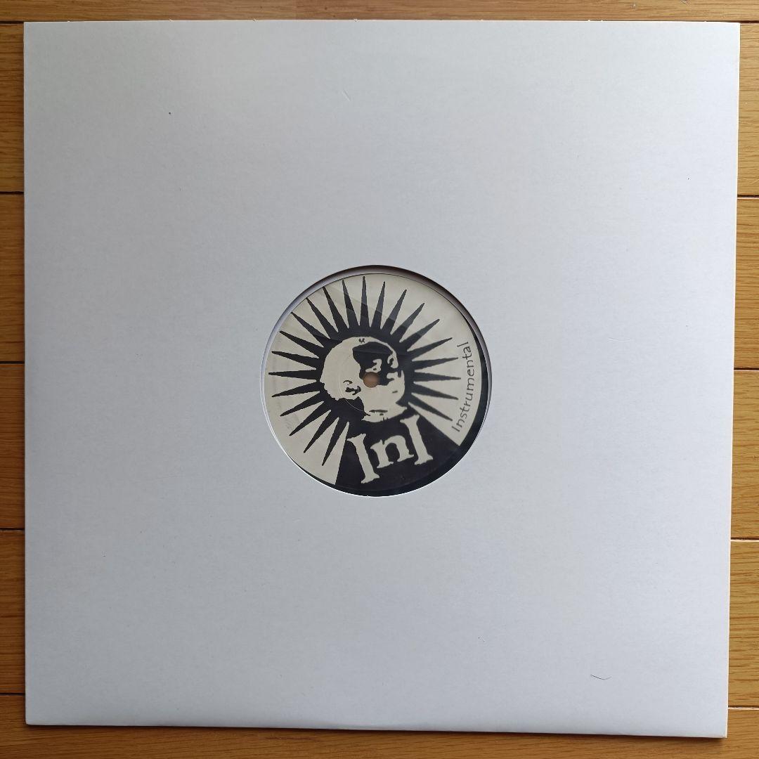 InI「Center Of Attention（Instrumental盤）」