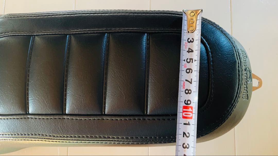 33　 美品！ハーレーシート　モーターステージ製04〜05年ダイナ用