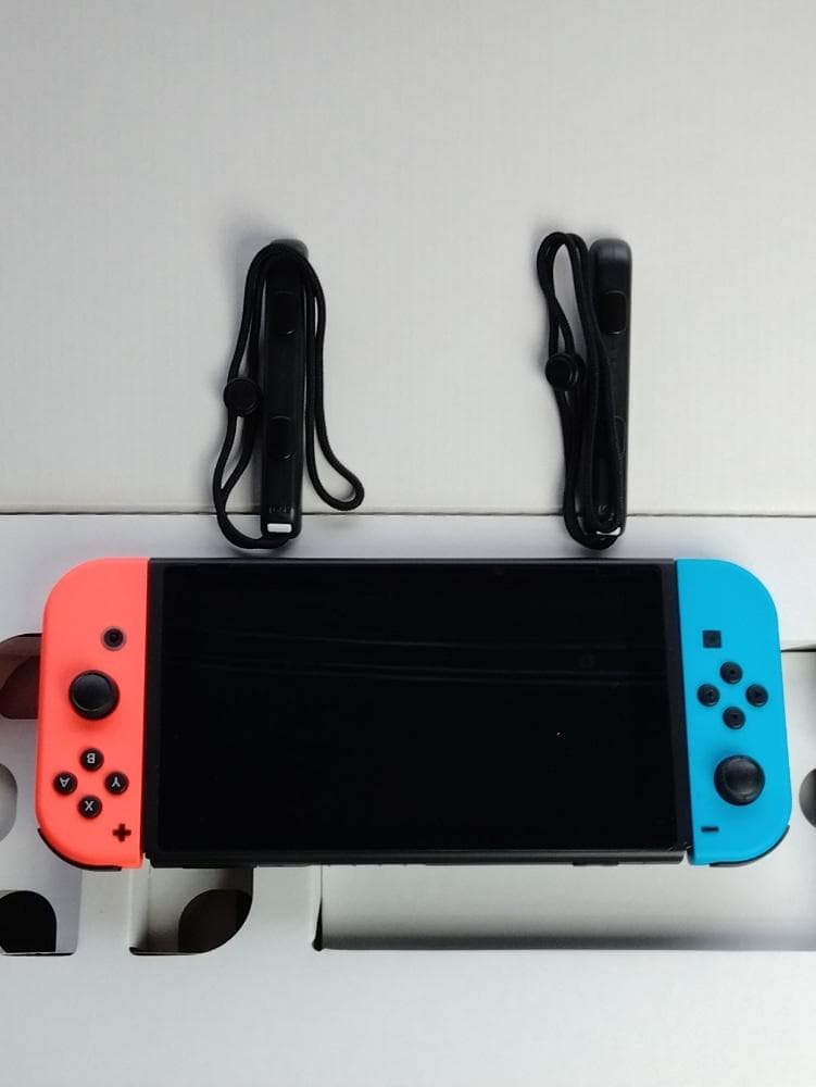 Nintendo Switch本体 ＋ 人気ソフト3本 ＋ 周辺機器【セット】