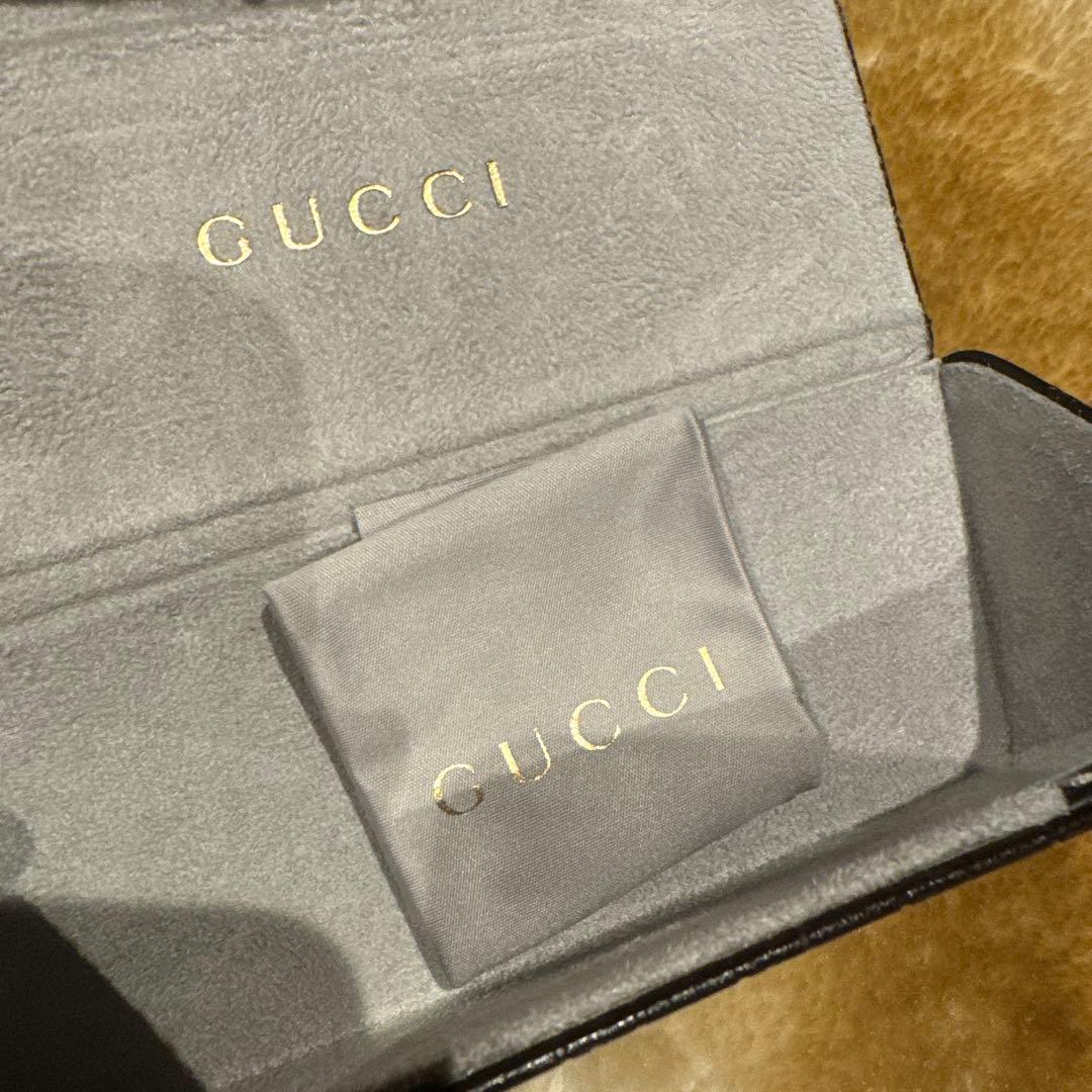 GUCCI サングラス　ラブリーハート　インターロッキング
