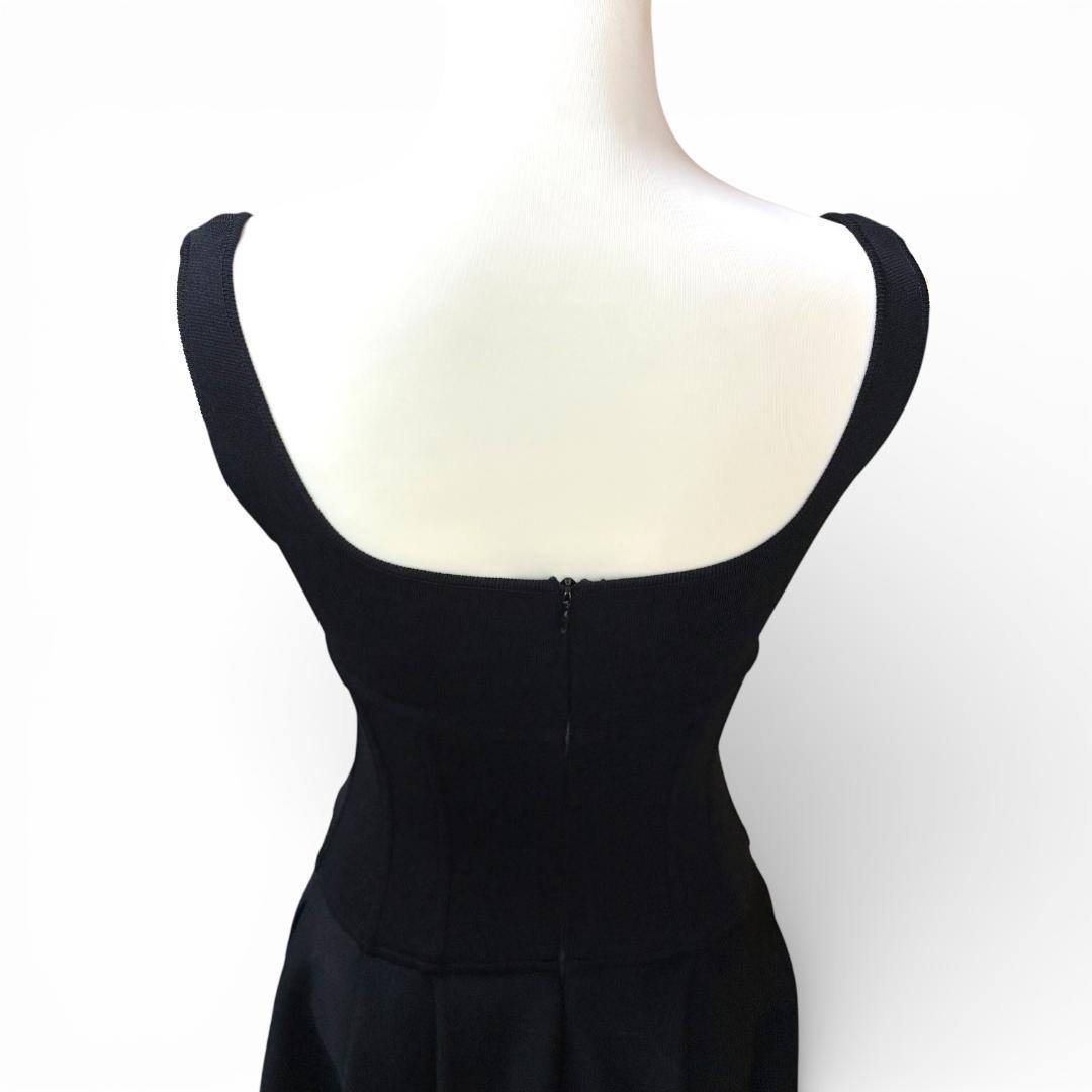 【美品】ＦＯＸＥＹ　フォクシー　ノースリーブワンピース　フレアスカート　３８