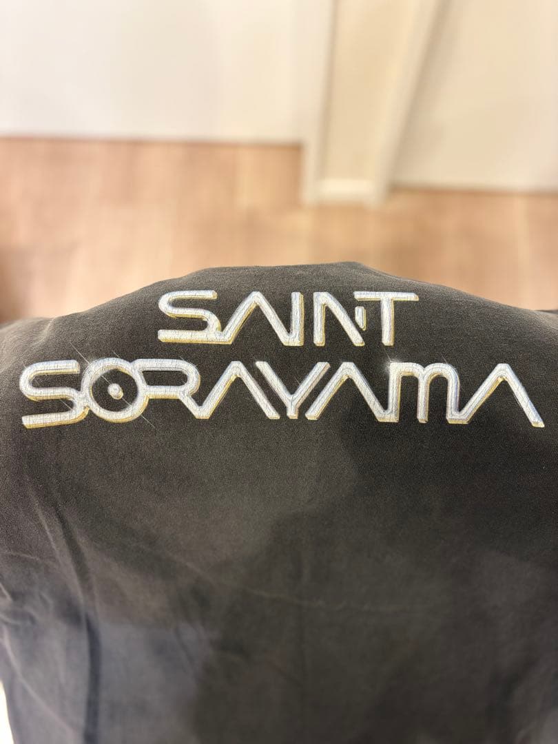 三*。様 SAINT MXXXXXX × 空山基 25FW SS TEESORA