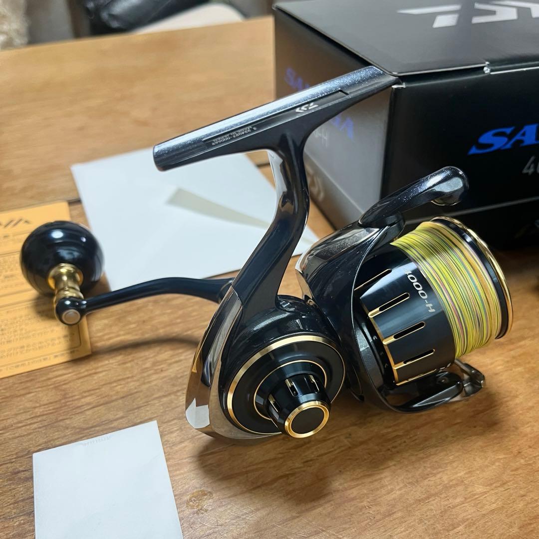 美品　23ソルティガ　4000-H