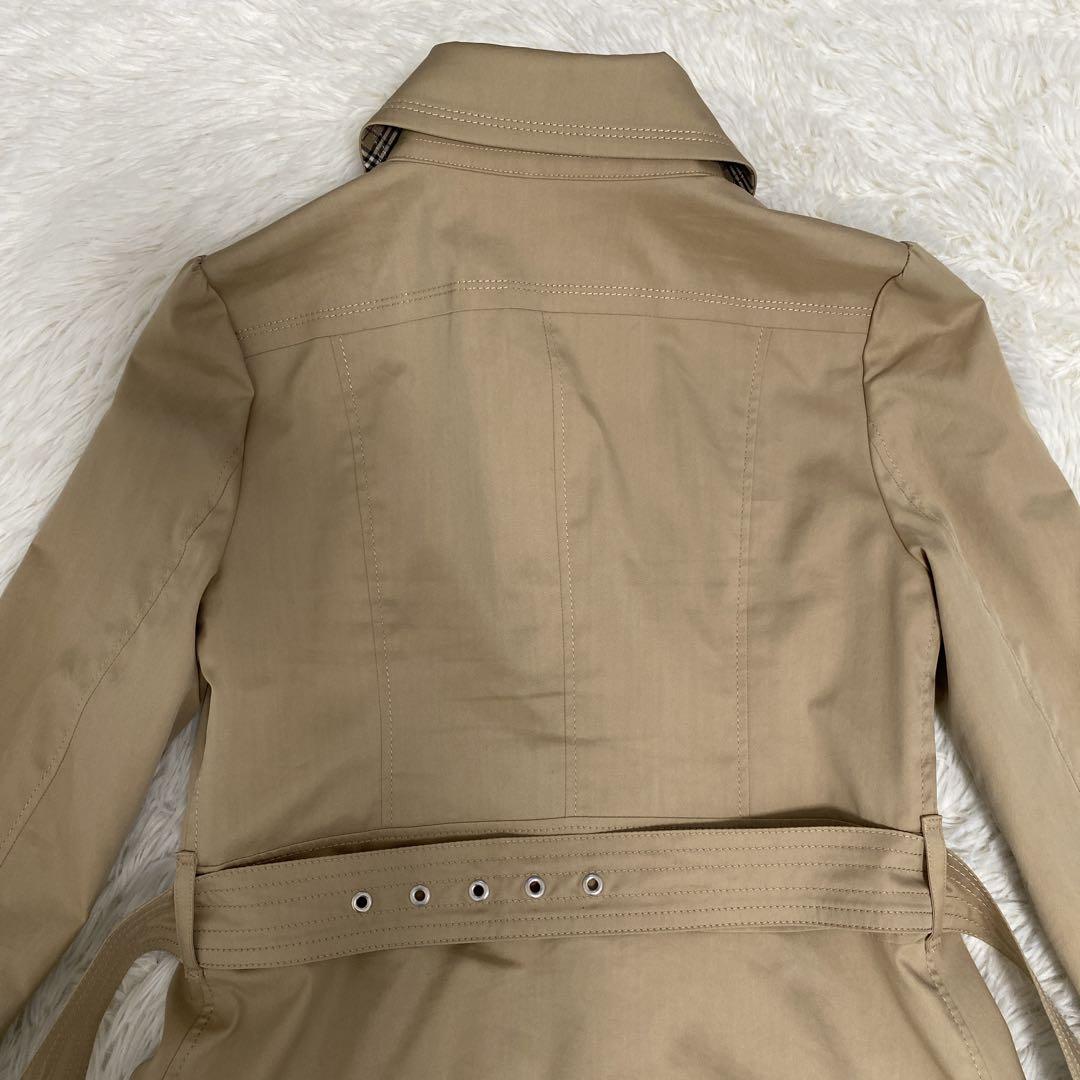 美品 バーバリー ベルト付きトレンチコート フレア裾 ノバチェック裏地 ベージュ