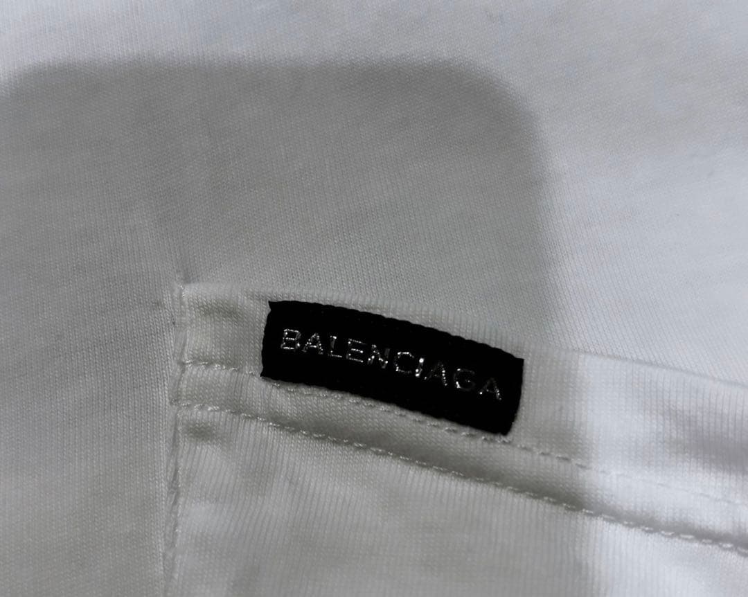 バレンシアガ tシャツ