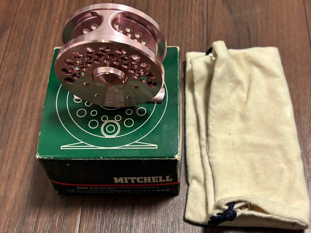 神*山様 【 希少】MITCHELL6428ピンクFly Fishing Ree