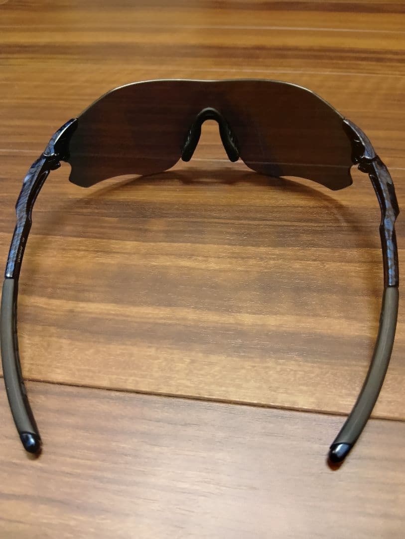 Oakley EVZEROスポーツサングラス 偏光レンズ
