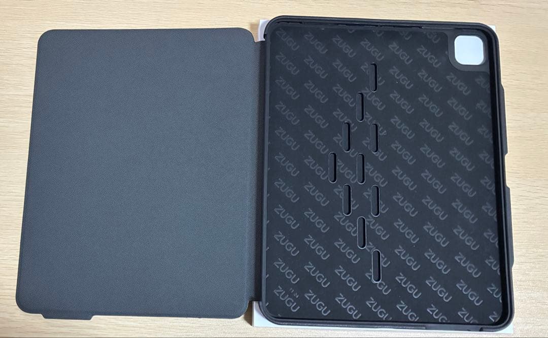 ZUGU iPad Pro 13インチ ケース M4(2024)ブラック