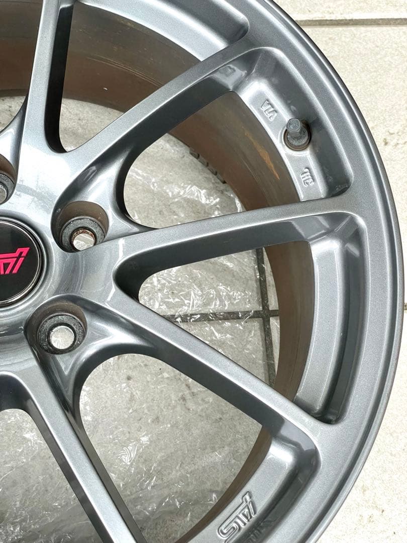 STI パフォーマンスホイール 18インチ 8.5J +53 マットガンブラック